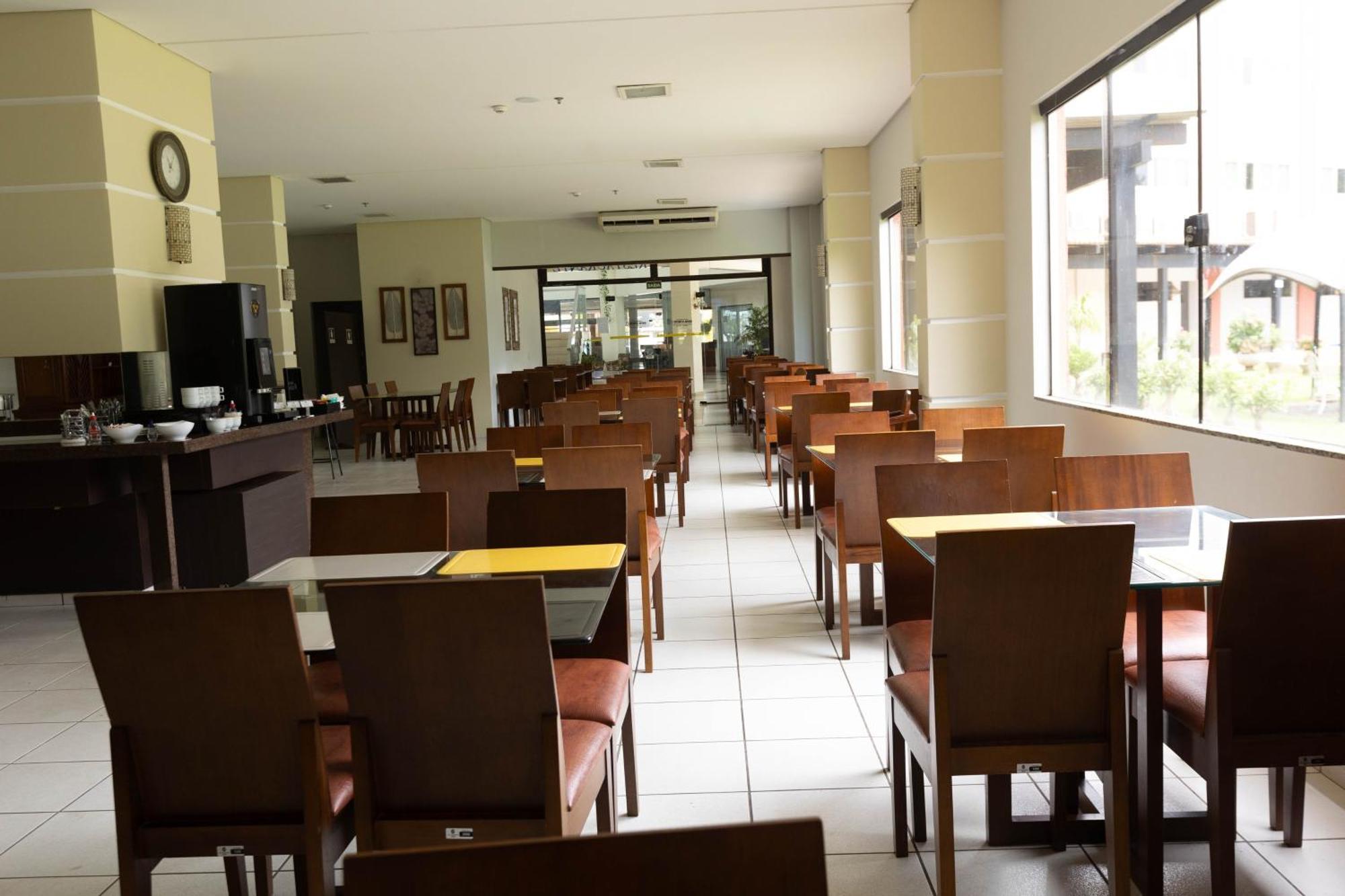 Hits Pantanal Hotel Aeroporto Várzea Grande Exterior photo